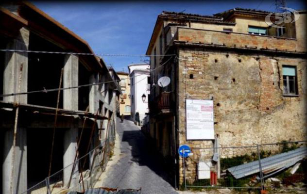 Ariano, degrado e pericoli nel quartiere Santo Stefano. I Vigili vietano l'accesso ai pedoni