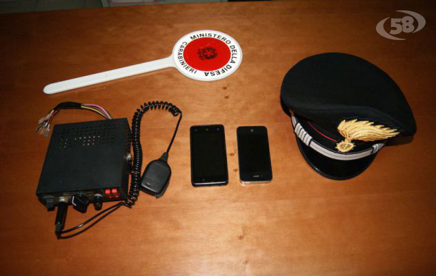 Ruba due cellulari e una radio da un'ambulanza, 28enne nei guai