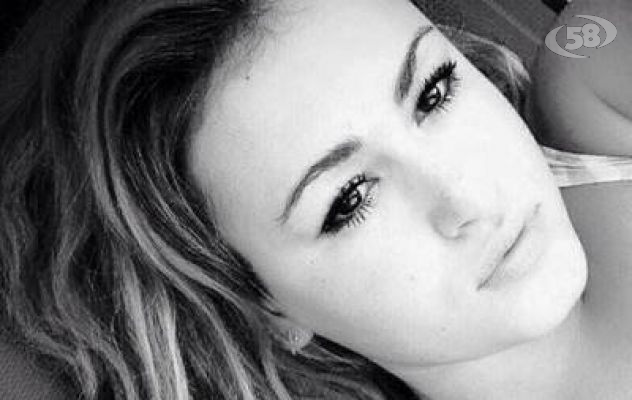 "Brillerai come un diamante", l'ultimo saluto della città a Giulia