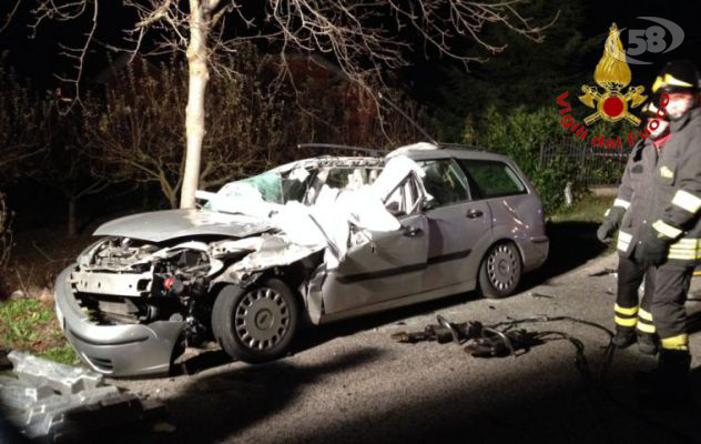 Camion perde il carico: due morti e tre feriti/VIDEO. Tragedia a Torella dei Lombardi/FOTO