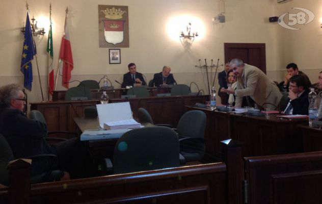 Provincia, è polemica sugli arianesi nello staff di Gambacorta: botta è risposta con il Pd