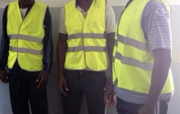 Flumeri, ordinanza esecutiva: giacche luminescenti per gli immigrati