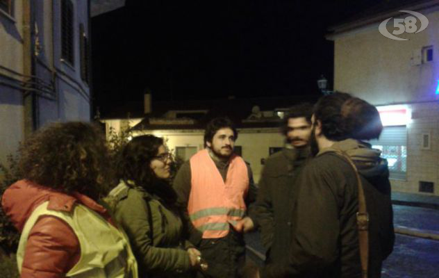 Flumeri, sit-in davanti al comune per chiedere la revoca dell'ordinanza