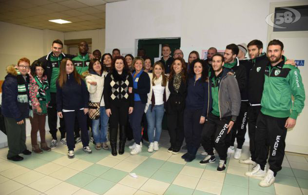 Avellino calcio in visita all'Aipa. Centro autistico, Spagnuolo: ''Vergogna infinita''