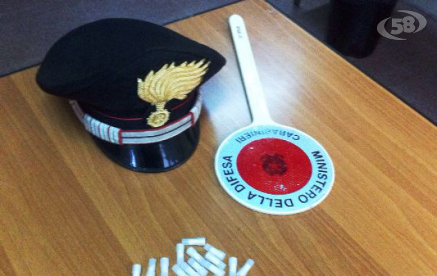 Paternopoli, trovato con dosi di eroina: in manette giovane spacciatore