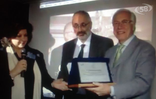 Ariano, al professor Fiorenza Gaita ''L'Irpino dell'anno'': la premiazione/VIDEO