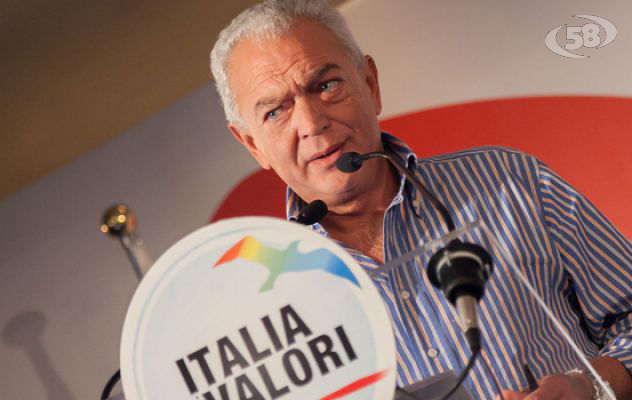 Primarie, si ritira anche il candidato dell'Italia dei Valori
