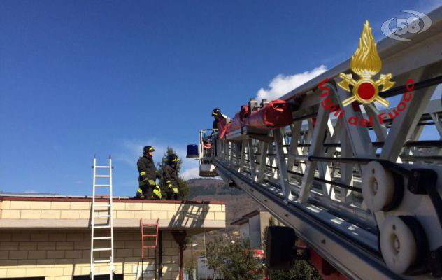 In fiamme i pannelli solari dell'asilo nido
