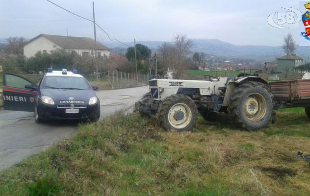 Villanova: rubano auto, trattore e svaligiano una casa. Presi a Grottaminarda