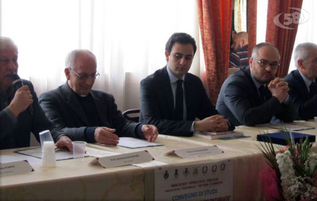 Industria Italiana Autobus dona 3mila euro alle biblioteche di Flumeri, Villanova e Zungoli