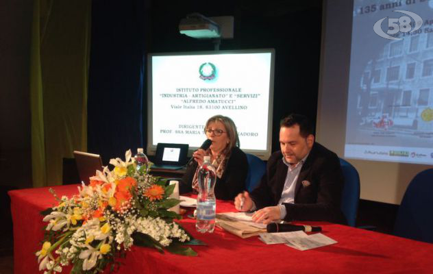 Scuola e lavoro, convegno all'Amatucci con Università e aziende leader/video