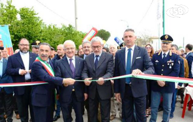 Venticano, la Fiera apre i battenti: taglio del nastro. Il sindaco: ''Bene, ma servono fondi''