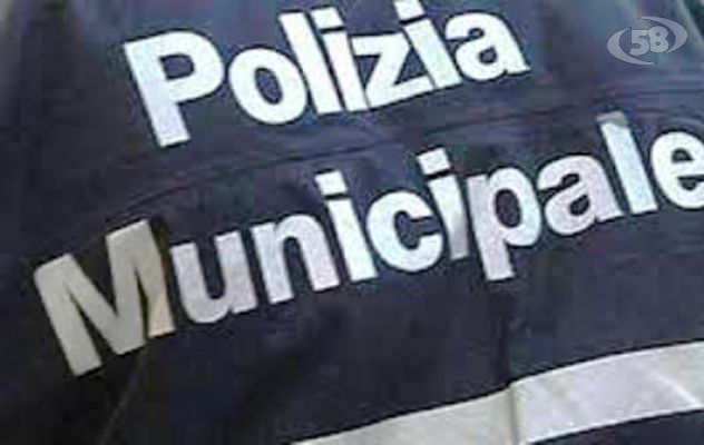 Colta da malore, anziana salvata da vigili urbani e caschi rossi