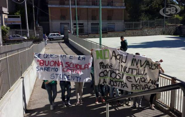 Studenti contro la prova Invalsi: proteste anche ad Ariano/VIDEO