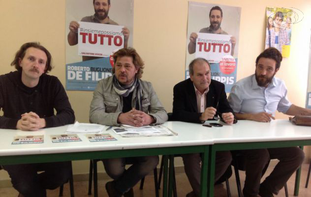 Lioni, militante del Prc fermato mentre fa volantinaggio. Della Pia: ''E' fascismo''