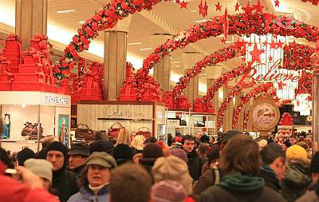 Natale, acquisti in picchiata ad Avellino e Benevento. Meglio negli altri capoluoghi