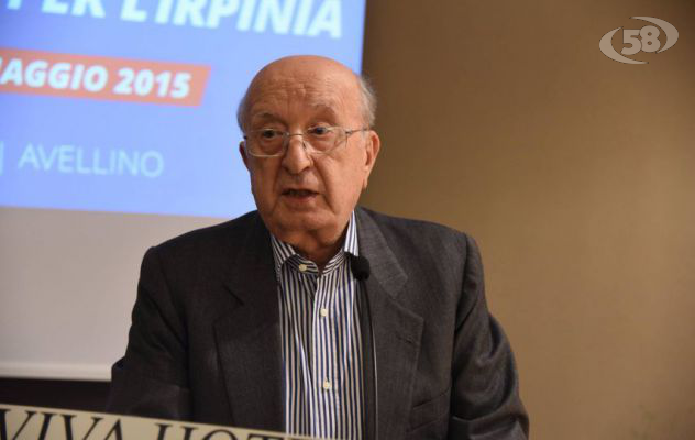 De Mita contro tutti: ''Caldoro senza storia, servo di Craxi e Berlusconi''/VIDEO