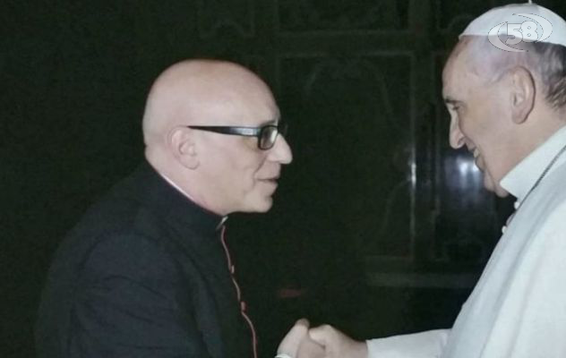 Il nuovo vescovo di Ariano protagonista della rivista della Diocesi/SCARICA ''Il Cammino''