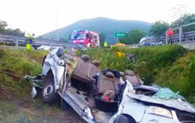 Troppi incidenti: tutor e autovelox sulle strade più pericolose. Summit in Prefettura