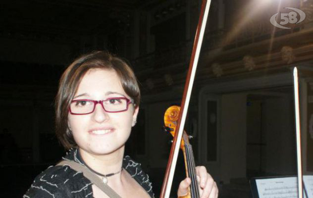 Grotta, alla violinista Rossella Pirone il "Premio Donna Domani 2015"